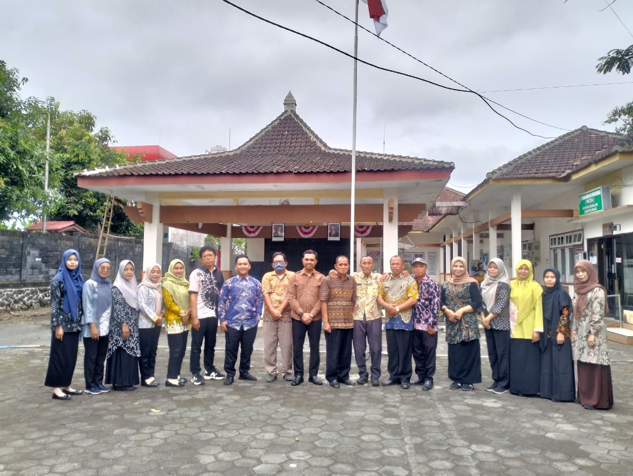 Salam Perpisahan di Apel Pagi, Pak Tosin Suswiyanto Resmi Purna Tugas