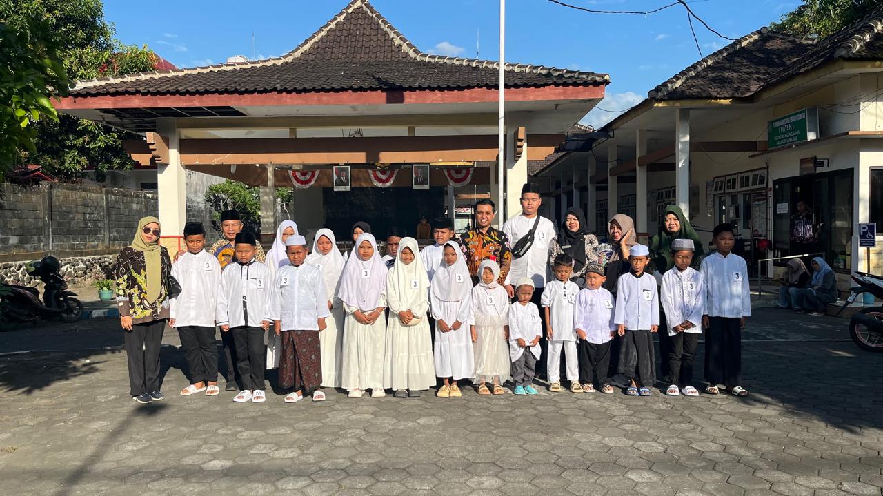 Santunan Anak Yatim dan Dhuafa dari BAZNAS Lumajang