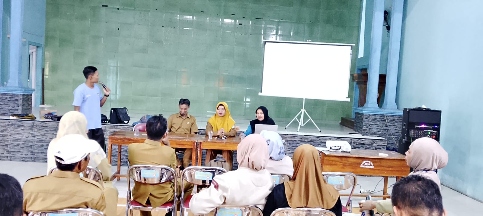 Persiapan Lomba Gerak Jalan Tingkat Kecamatan Kedungjajang
