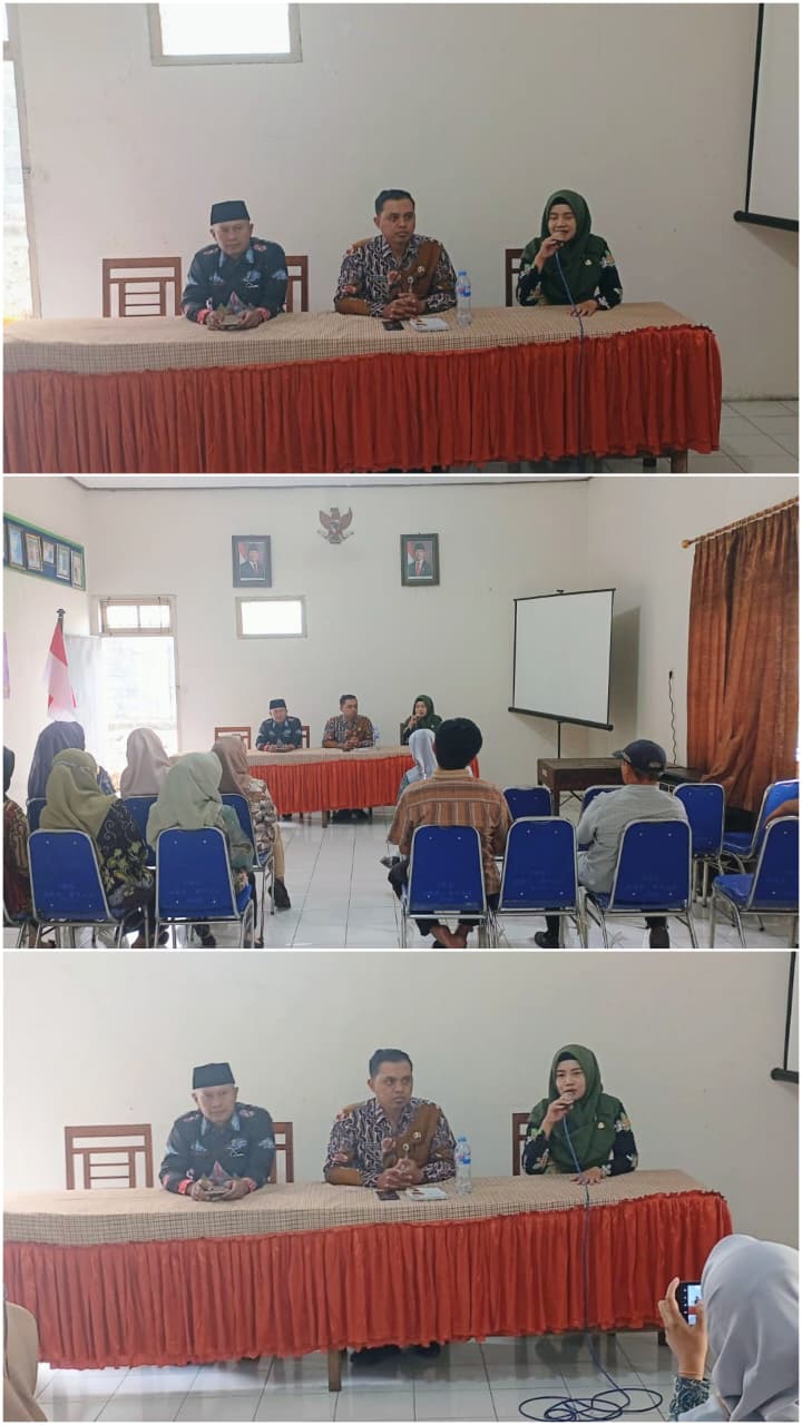 RAPAT STAF KECAMATAN KEDUNGJAJANG TEKANKAN PENINGKATAN KINERJA DAN PELAYANAN PUBLIK