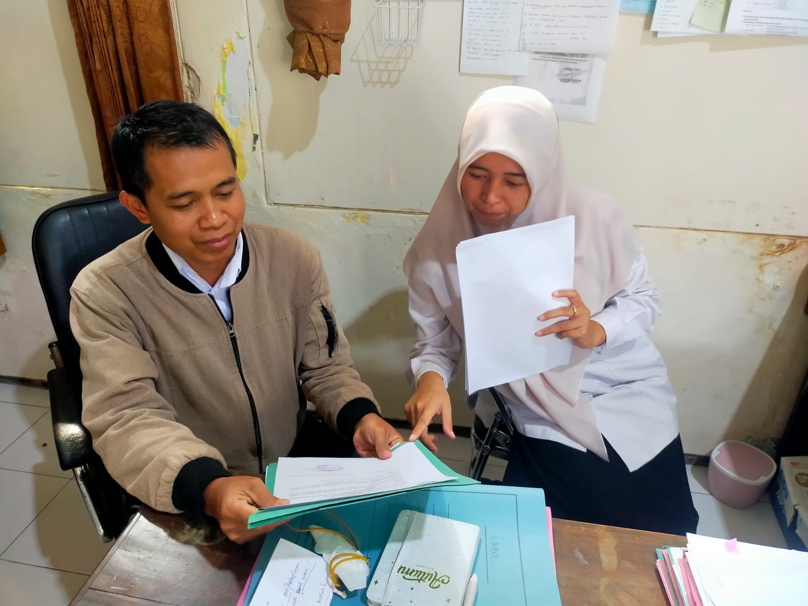 Sekdes Jatisari Konsultasi Pemberhentian Perangkat Desa