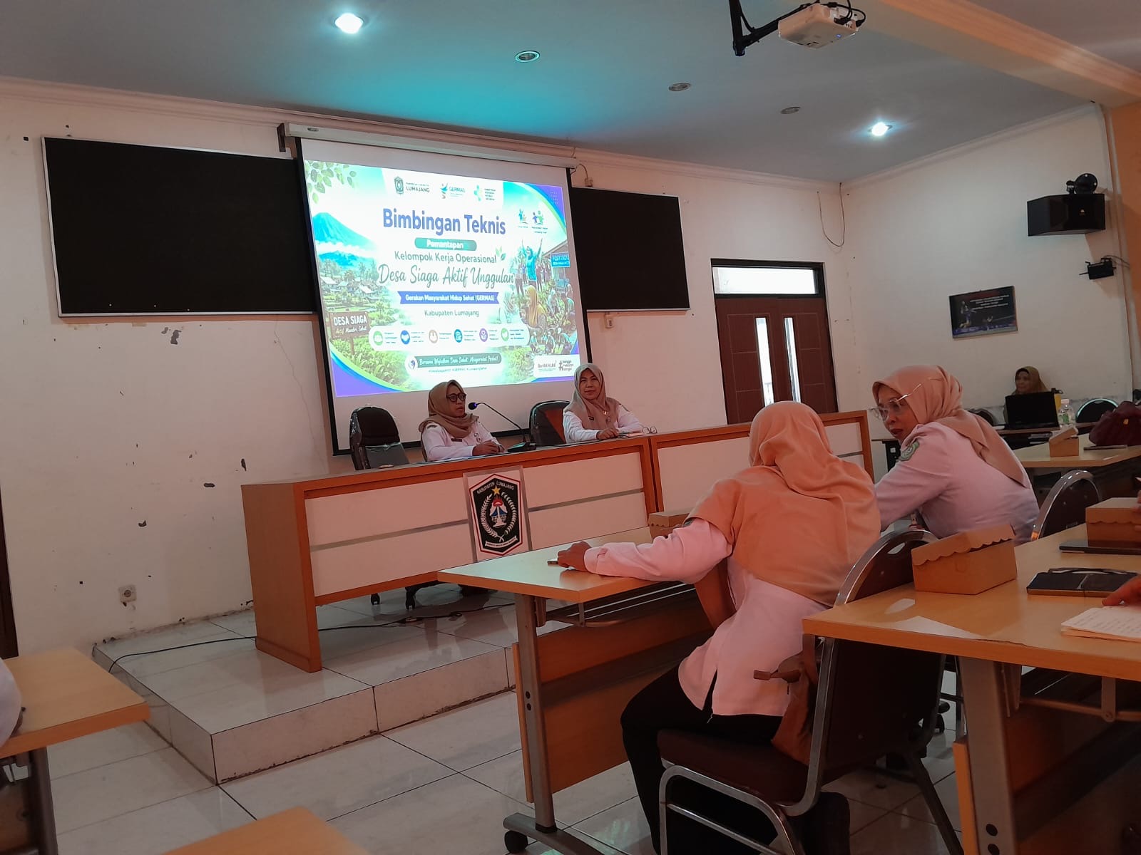 Kasi PMD Hadiri Bimtek Pemantapan Pokjanal Desa Siaga Aktif Unggulan dan Germas Kabupaten Lumajang